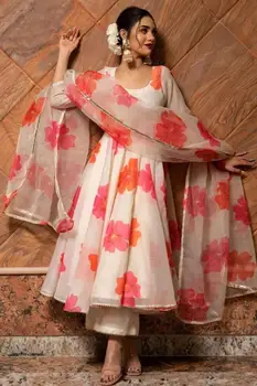 Традиционная одежда Комплект брюк Kurta Свадебное расклешенное платье Пакистанская одежда